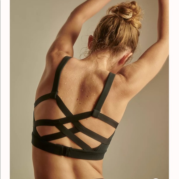 Free People Other - Free people movement side hustle bra small black